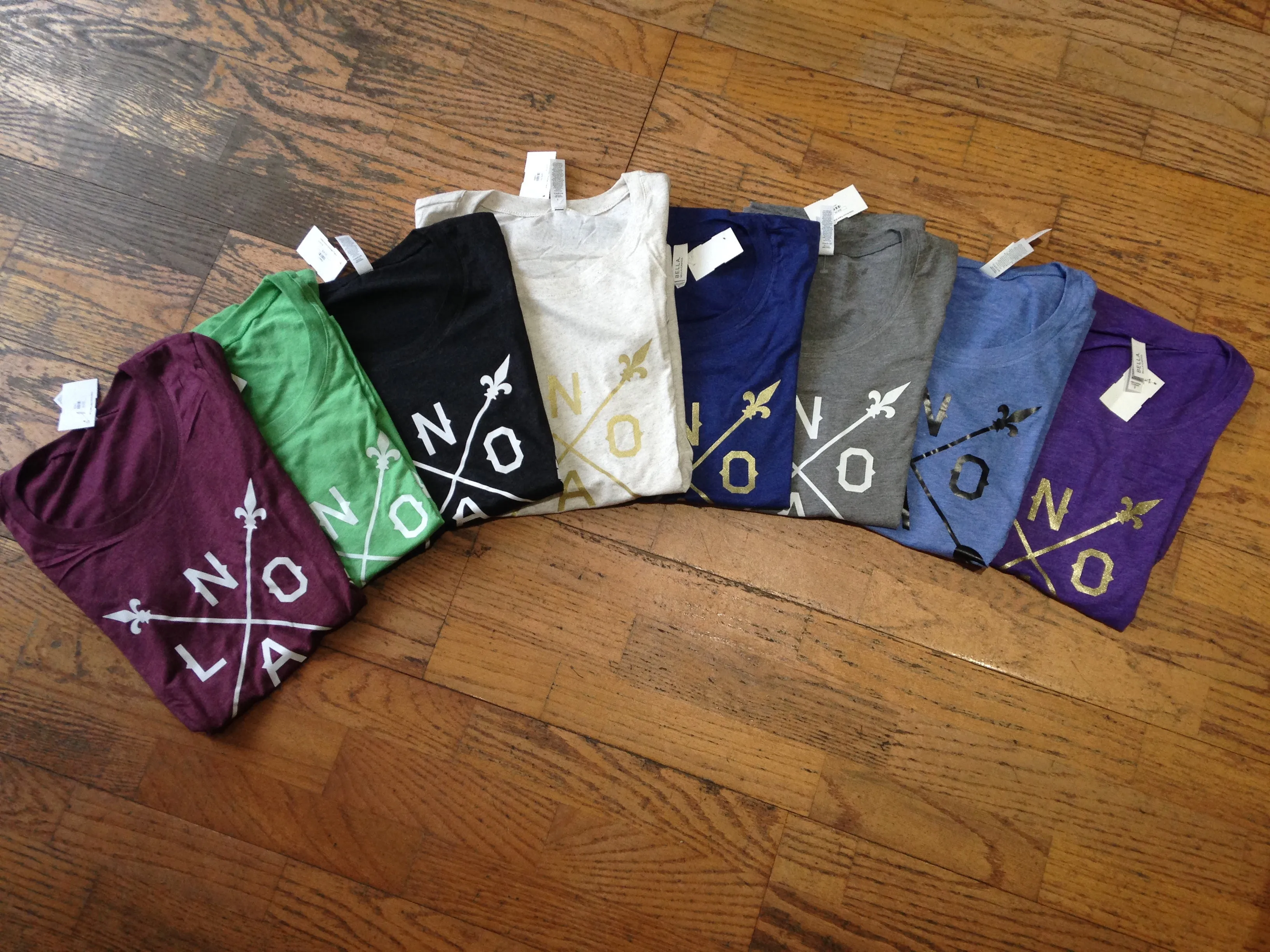 15843 NOLA Arrow, Women's Track T-Shirt