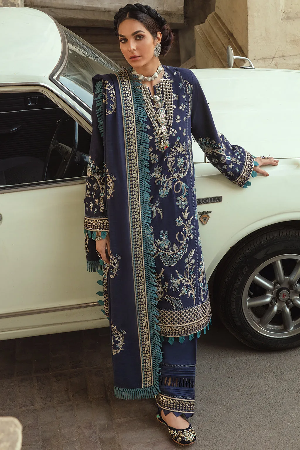 Meeran | Afrozeh Sardiyoon Ki Kahani Winter Collection 2021 | Unstitched Embroidered Khaddar Linen Suits