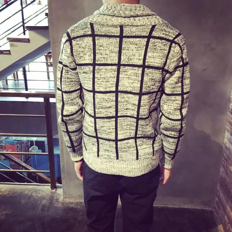 Men's Plaid V-Neck Wool Sweater