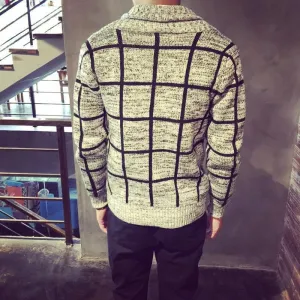 Men's Plaid V-Neck Wool Sweater