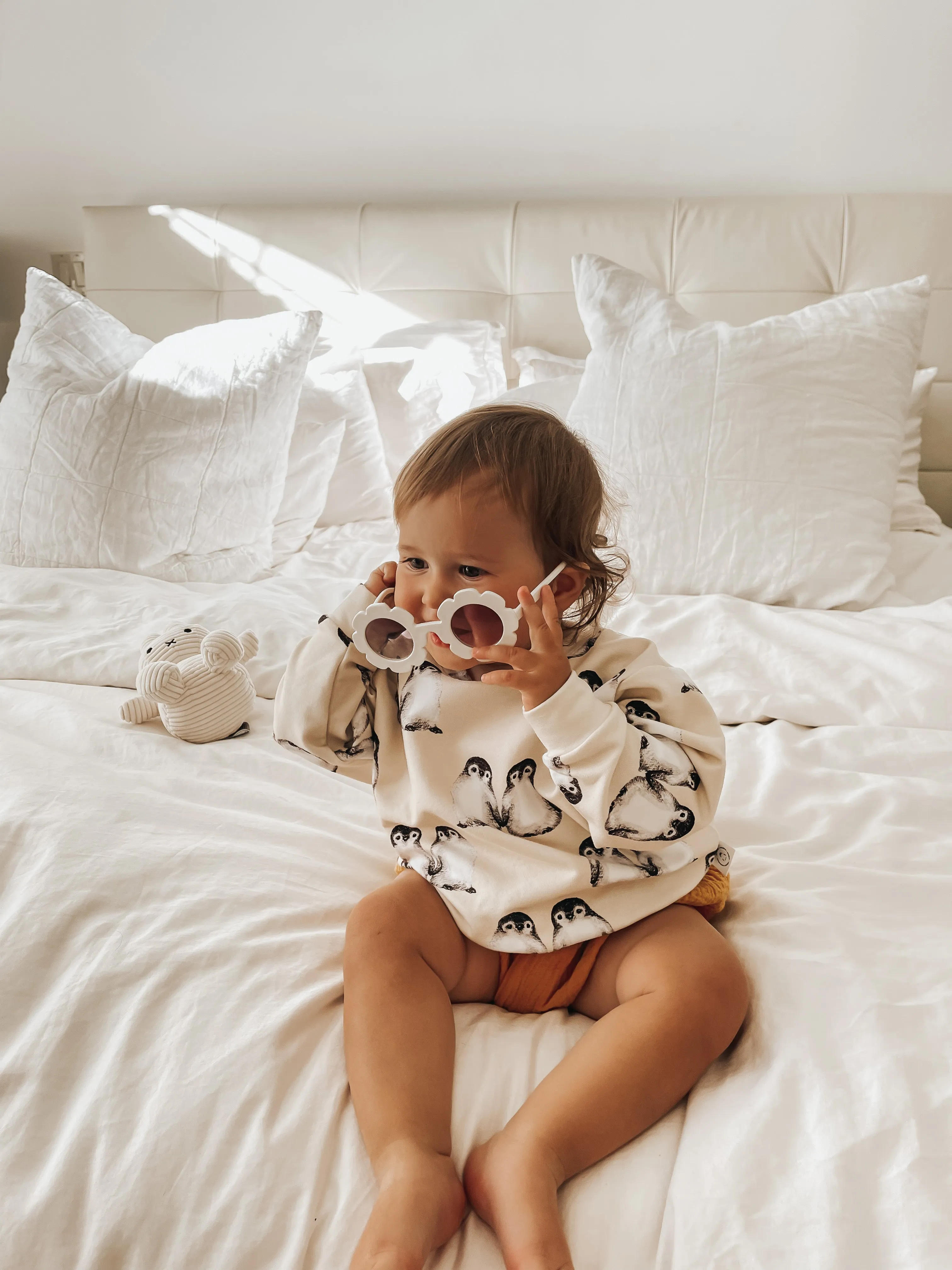 Oversized Sweatshirt with Penguins