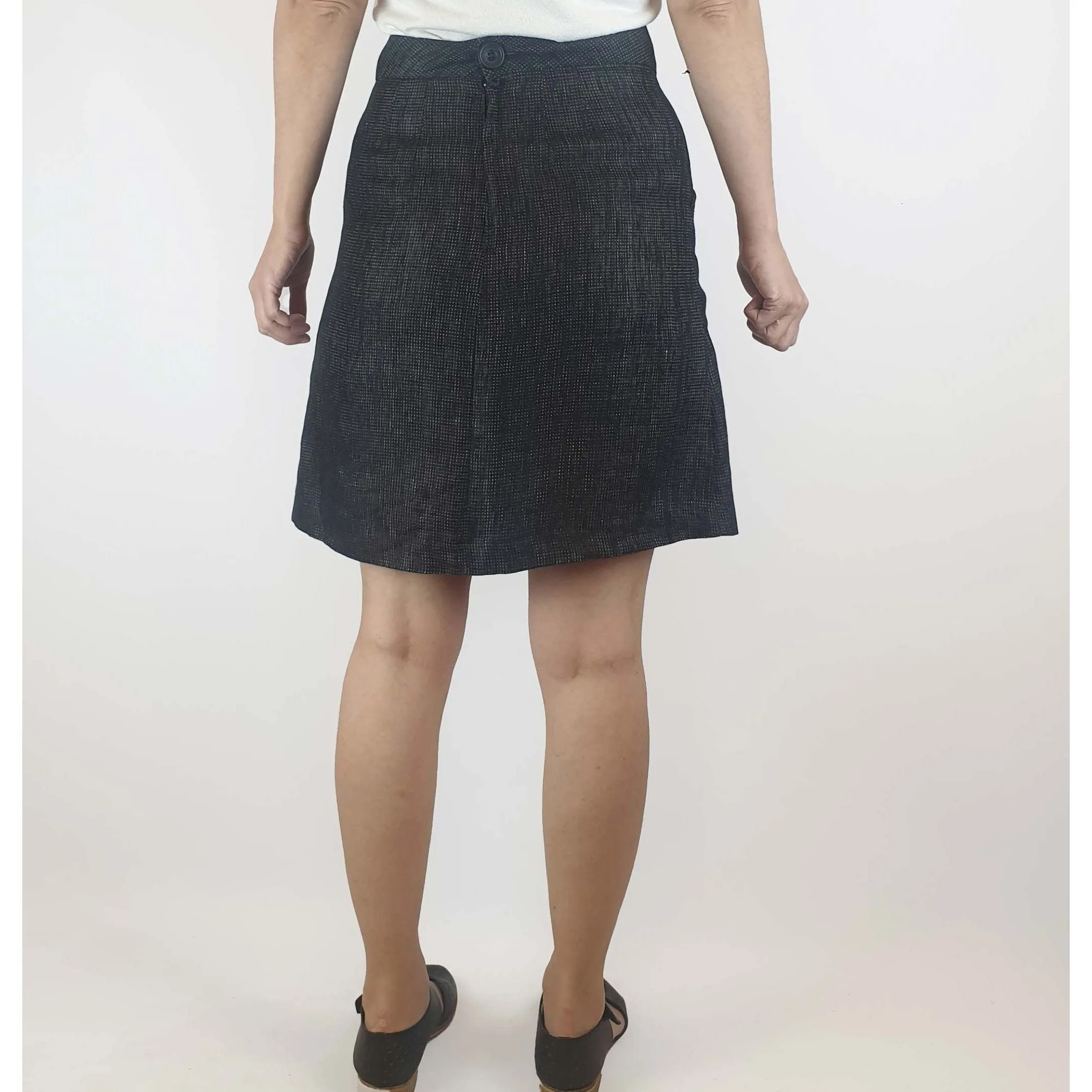 Preap Coutts preloved charcoal 100% linen skirt size 1 (best fits size 8)