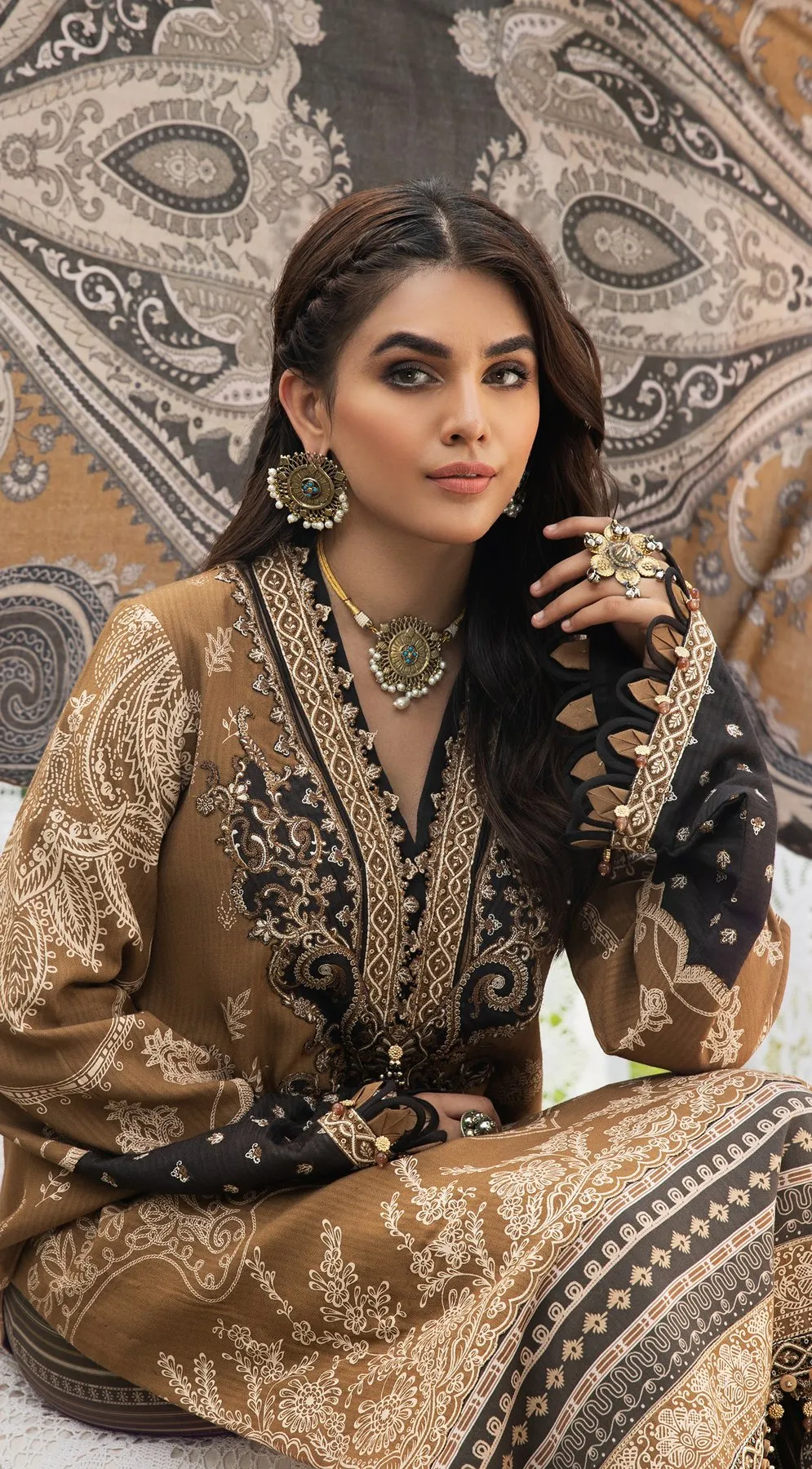 SHAHBANO VLP21-02 | Anaya Pardesi VIVA Winter Collection 2021 | Unstitched Embroidered Dobby Linen Suits