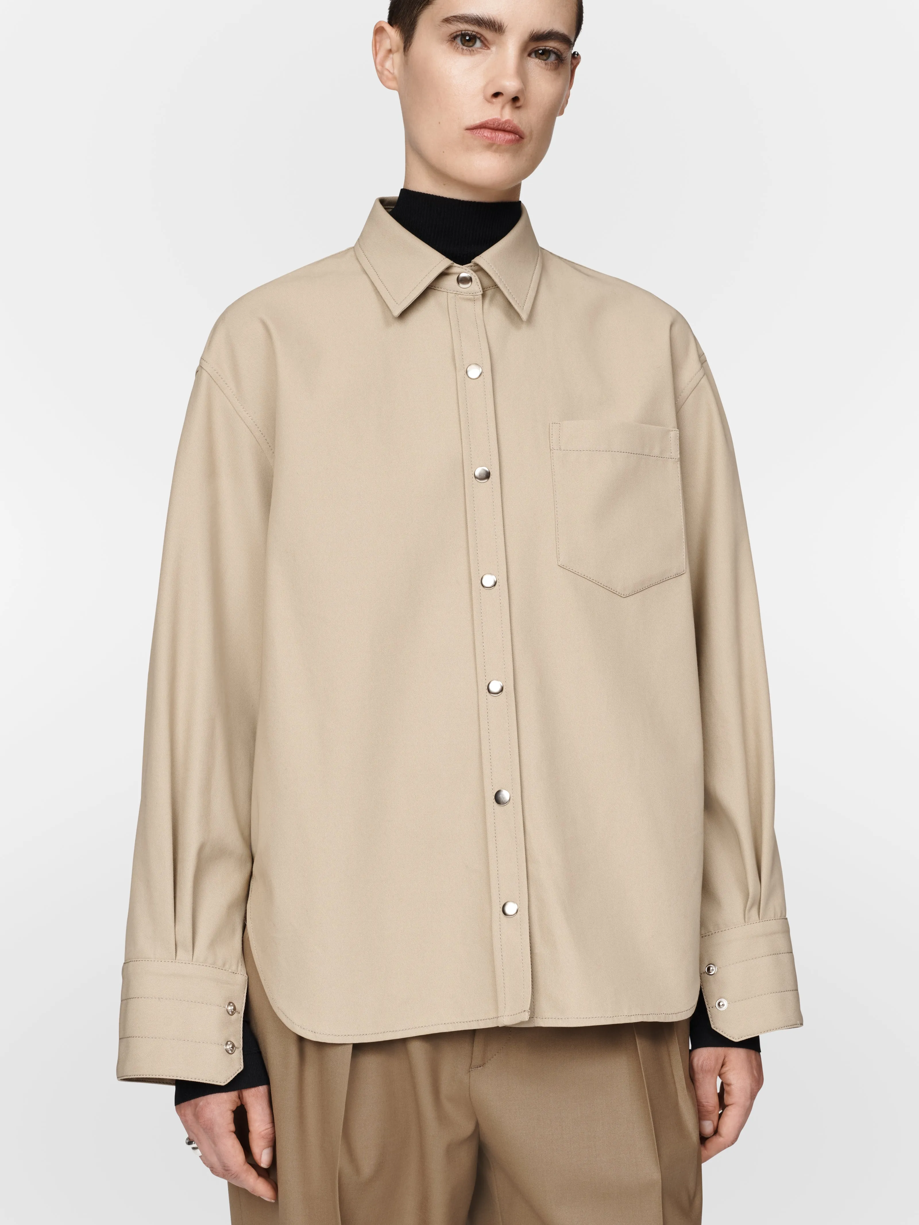 Snap Shirt in Khaki