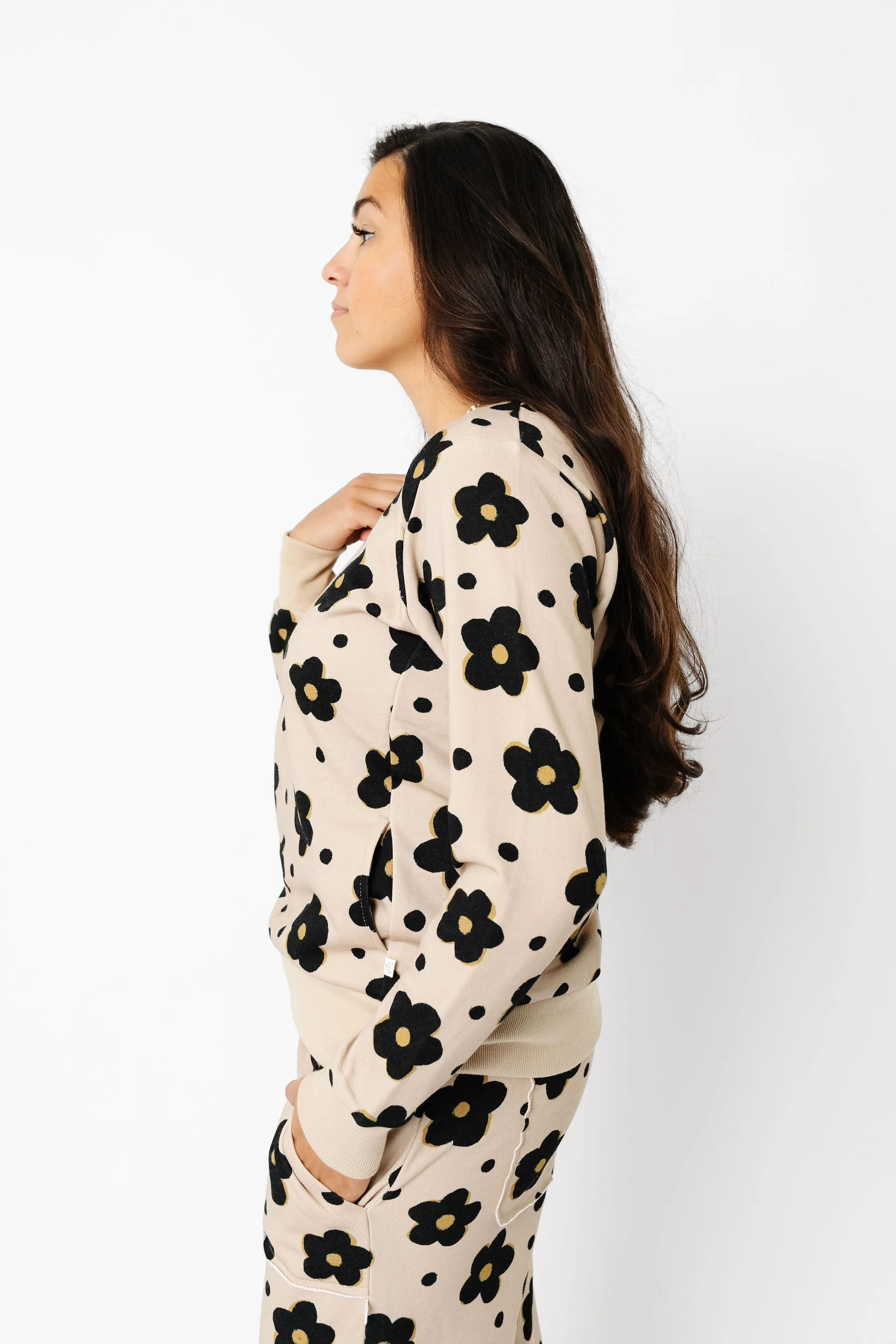 Women's Crew Sweatshirt - Gemma In Tan
