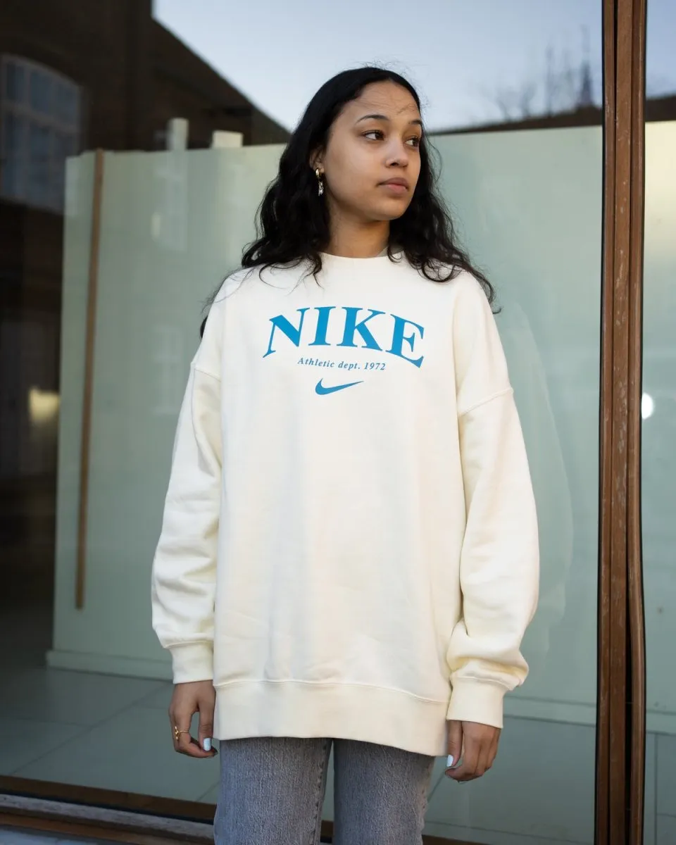 Women's Oversized Sweatshirt - Coconut Milk/Dutch Blue