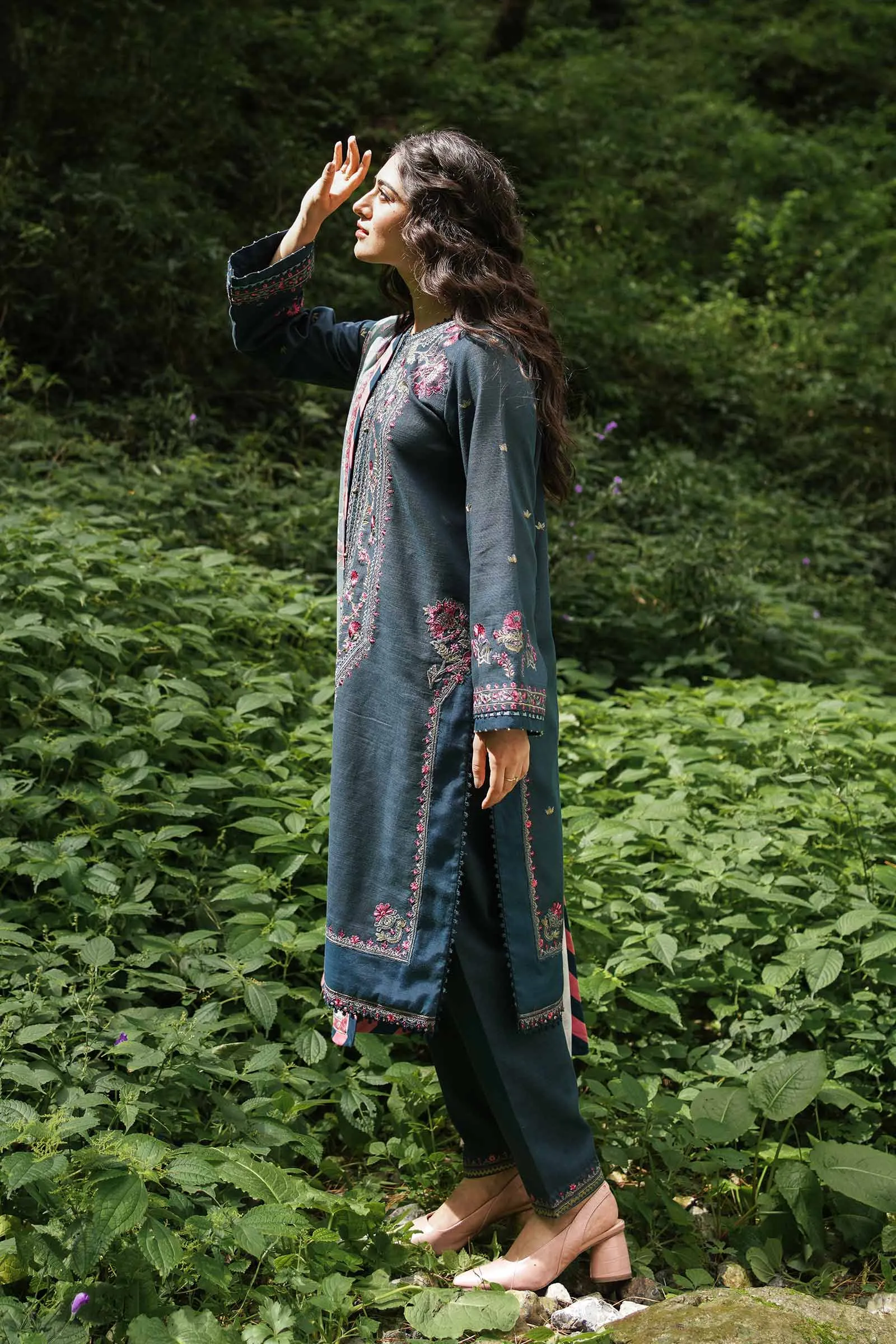 ZW22-1B | Zara Shahjahan Coco Winter Collection 2022 | Unstitched Embroidered Khaddar Linen  Suits