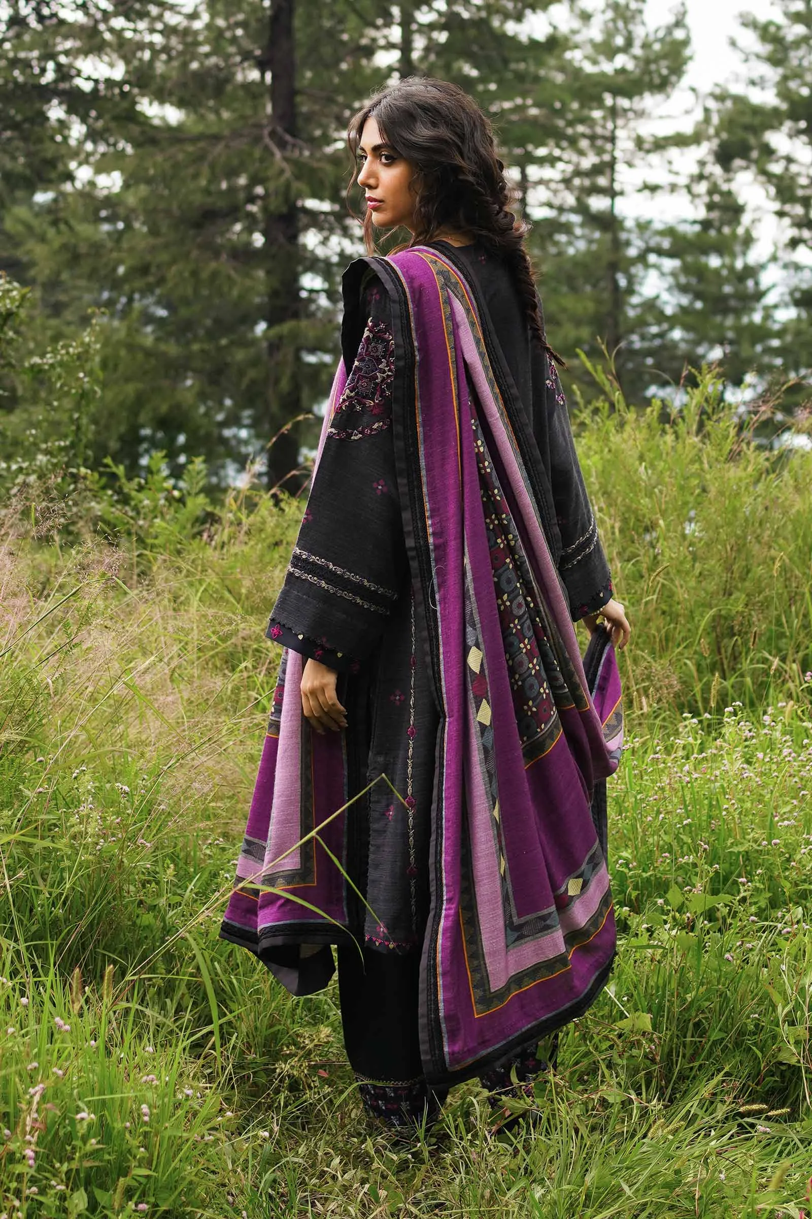 ZW22-5A | Zara Shahjahan Coco Winter Collection 2022 | Unstitched Embroidered Khaddar Linen  Suits