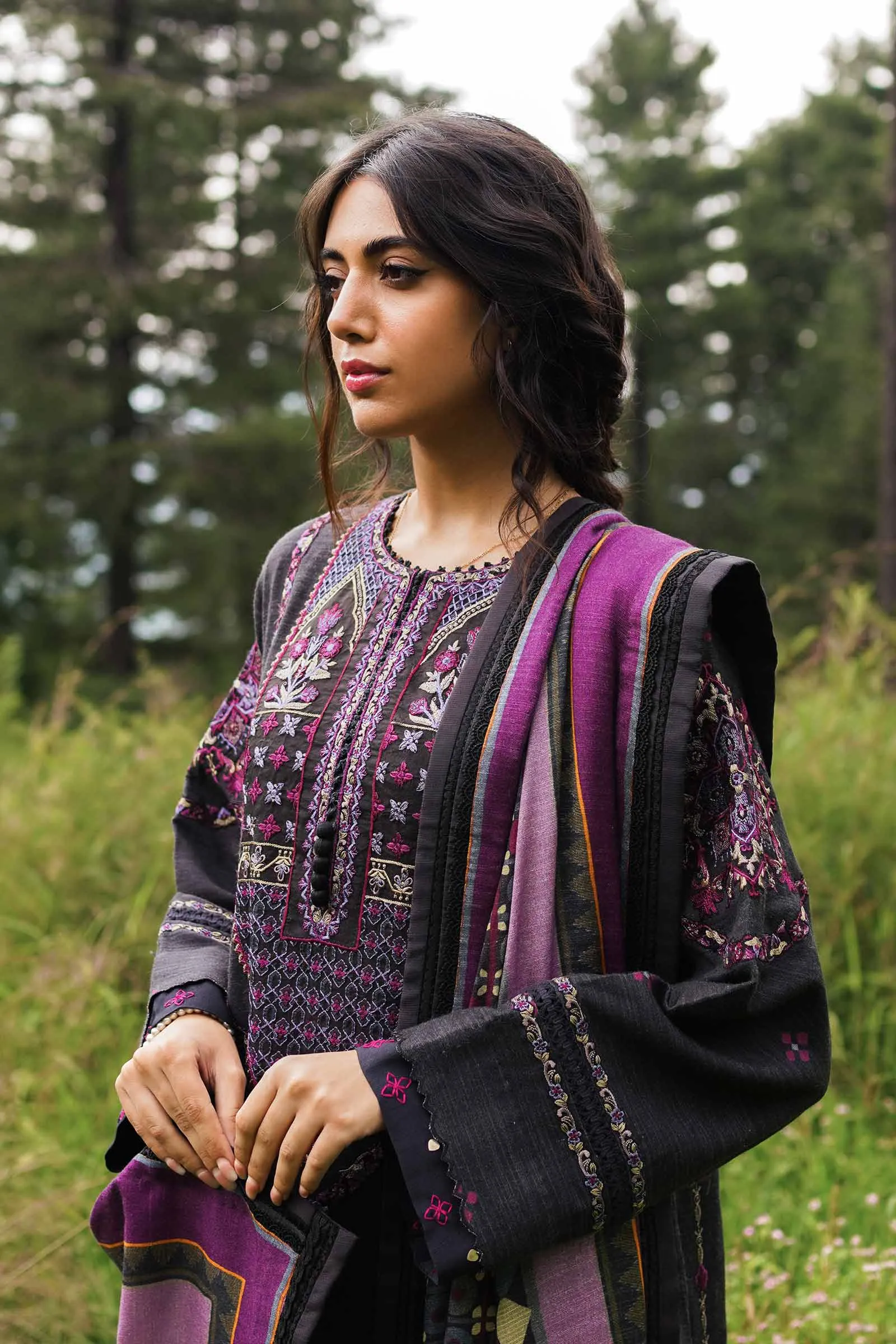 ZW22-5A | Zara Shahjahan Coco Winter Collection 2022 | Unstitched Embroidered Khaddar Linen  Suits